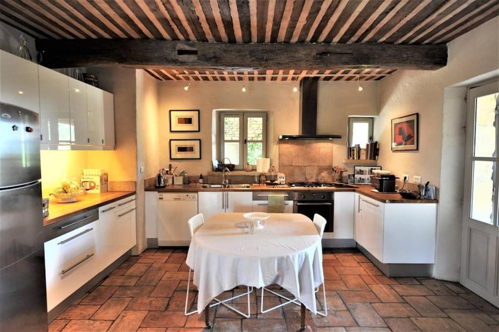 In Gordes, Facing The Entire Luberon Park A Beautiful 5 Bedrooms House Exterior photo