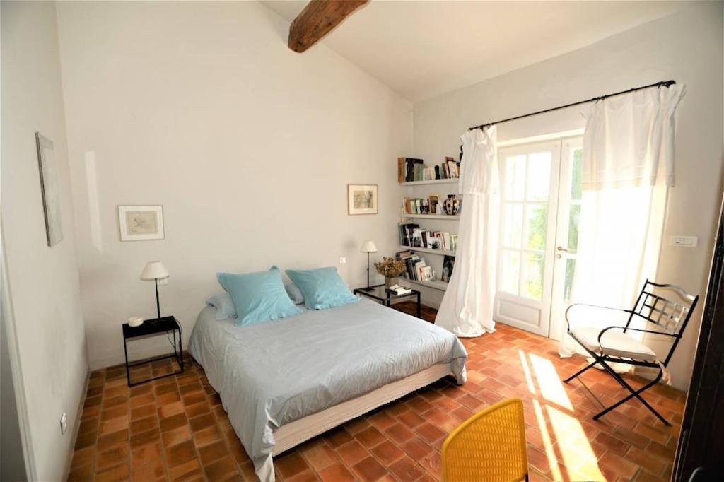 In Gordes, Facing The Entire Luberon Park A Beautiful 5 Bedrooms House Exterior photo