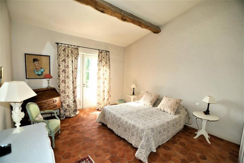 In Gordes, Facing The Entire Luberon Park A Beautiful 5 Bedrooms House Exterior photo